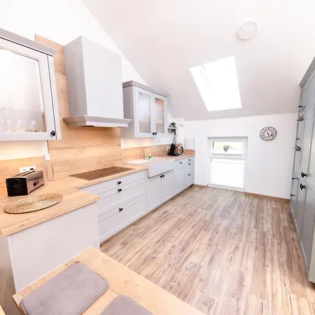 7 Marie Apartman *